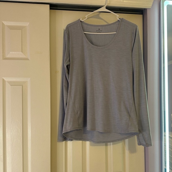Athleta Long Sleeve Workout Top - Picture 1 of 3